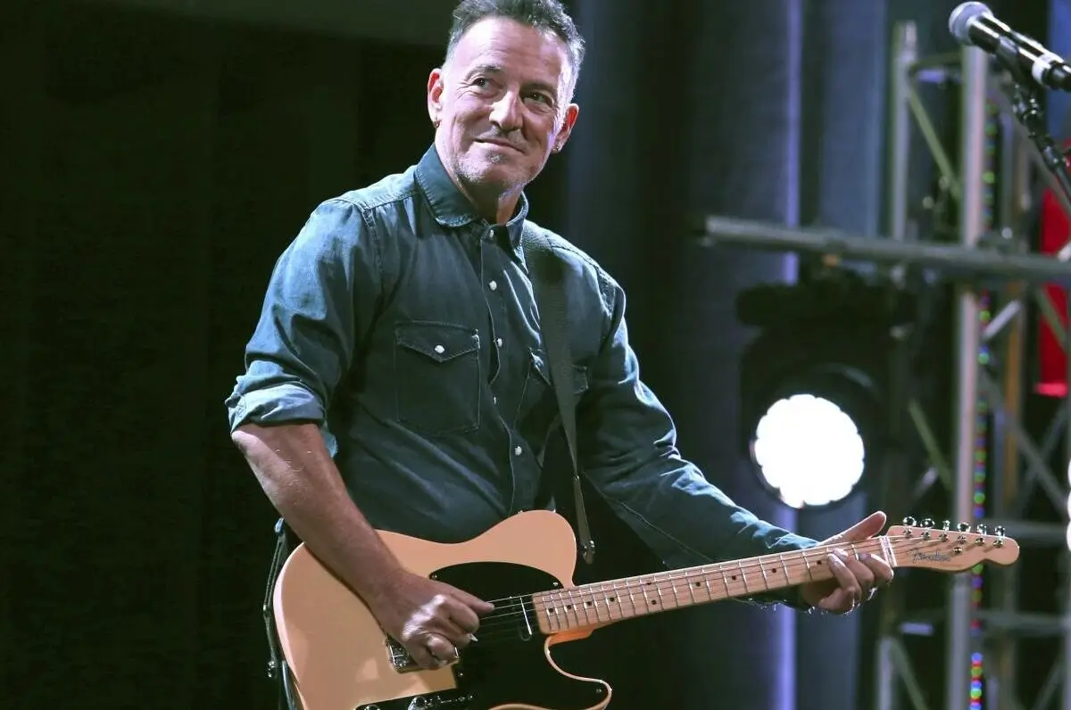 how to contact bruce springsteen