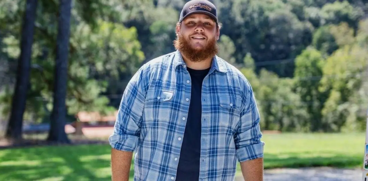 how to contact luke combs